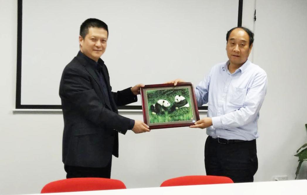 安徽馬鞍山市當(dāng)涂縣長帶隊考察東方龍商務(wù),達成委托招商合作意向 安徽馬鞍山市當(dāng)涂縣長帶隊考察東方龍商務(wù),達成委托招商合作意向