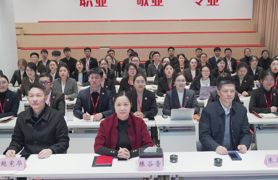全力搶項目，拓市場，拼落地！12月上旬，集團成功通過34個優(yōu)質投資選址項目