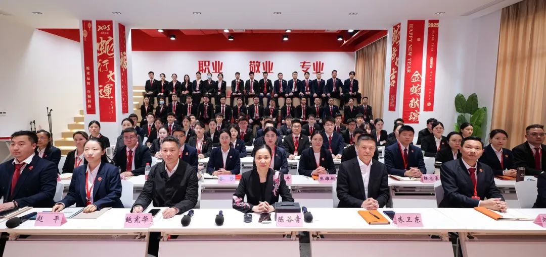 上海東方龍商務集團以變應變，應對中美貿(mào)易戰(zhàn)下的招商新挑戰(zhàn)！